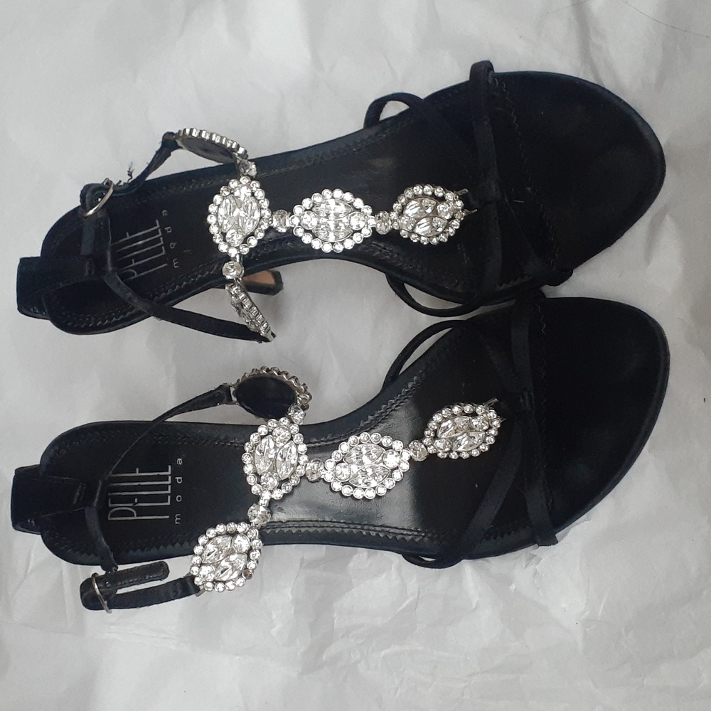 Pelle mods Rhinestone black satin heels 7.5